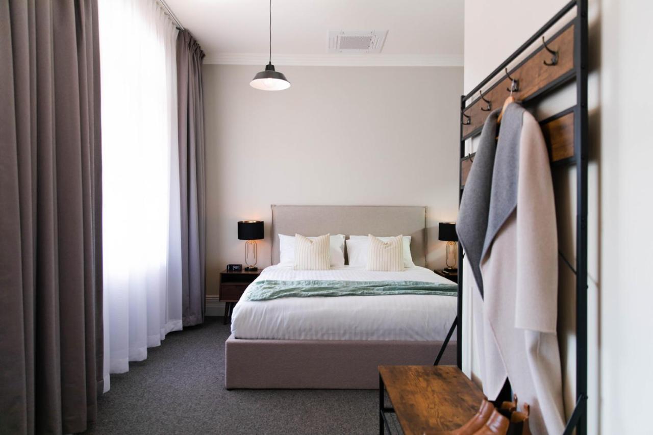 Oxford On Otho Hotel Inverell Exterior photo